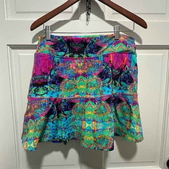 Dona Jo Kaleidoscope Print Tiered Skirt Size XL – Vibrant Athletic Boho Style - Picture 2 of 6